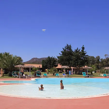 Rey Club * Monte Nai